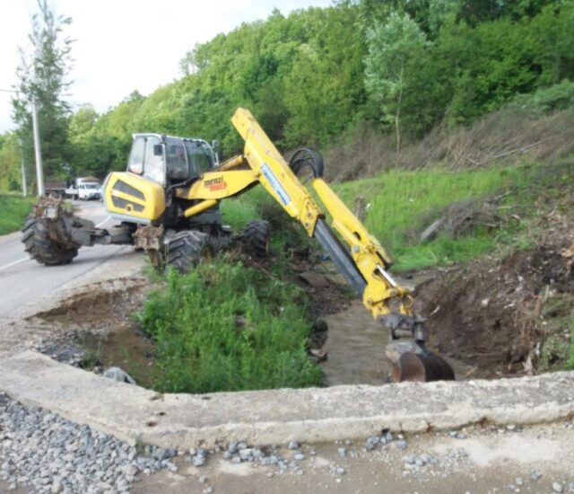 Укрштање потока Крћевица, Ненадовац и Раковица, општина Барајево