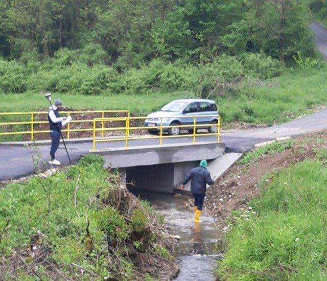 Радови на санацији пропуста на Сувој реци у Лисовићу, општина Барајево
