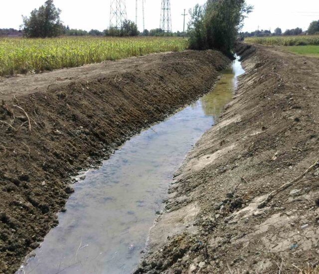 Уређење канала Село у Уровцима, општина Обреновац