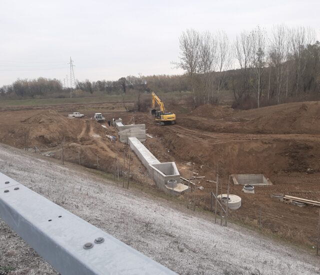 Регулација водотокова које пресеца траса аутопута Е-763